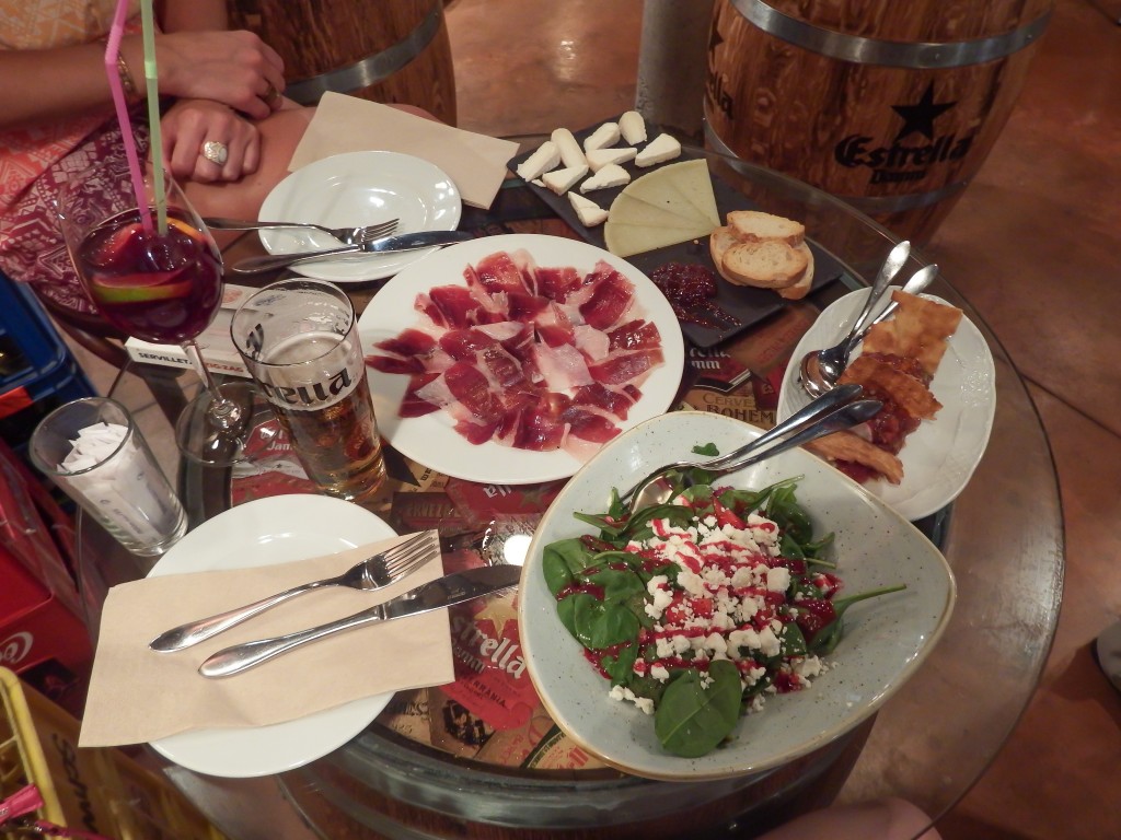 Tapas for lunch at Bodega la Puntual in Barcelona, Spain