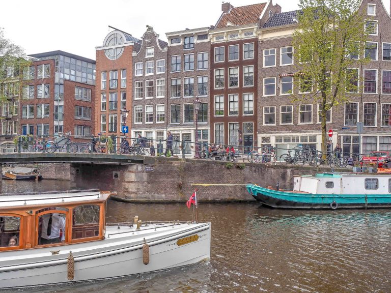 3 Days in Amsterdam | Netherlands | Van Gogh Museum | Rijksmuseum | Heineken Experience | Anne Frank House | Canals | I amsterdam sign | Keukenhof flower tulip gardens | Windmills | Bols experience | brown cafe | red light district | beer