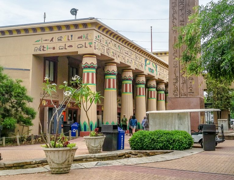 Egyptian style facade on the Memphis zoo in tennessee