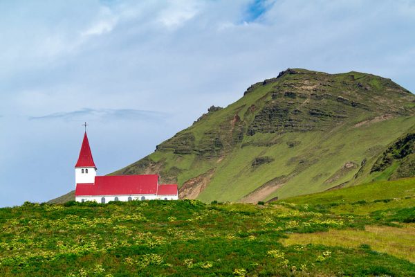 Awesome Iceland Itinerary: 7 Days on the Ring Road + Maps, Tips, & More