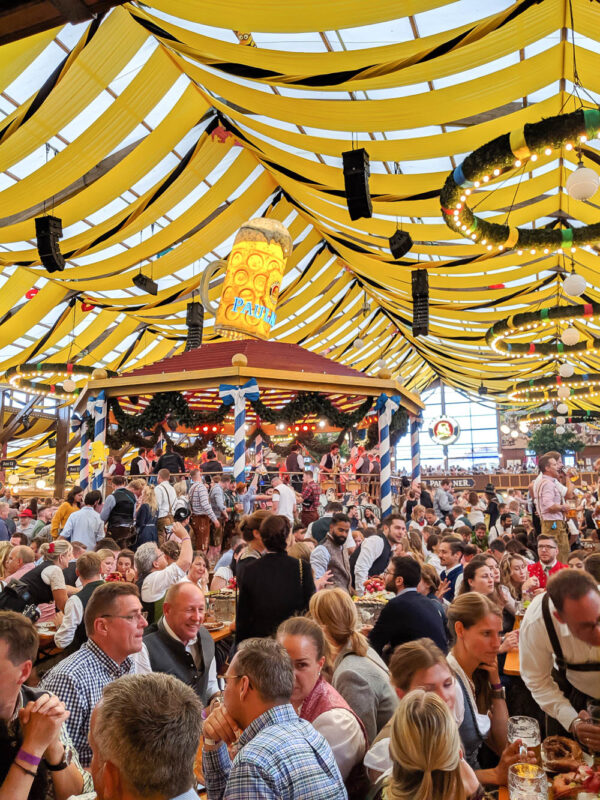 What Not to Do at Oktoberfest: 20 Embarrassing Mistakes to Avoid