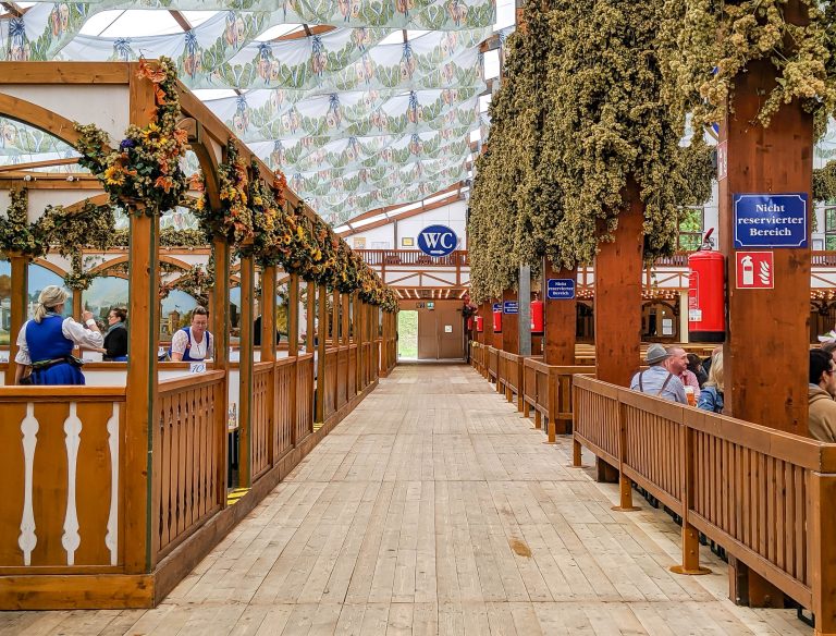 The Truth About Oktoberfest Bathrooms: Everything You Want to Know (+ Some Stuff You Probably Don’t)