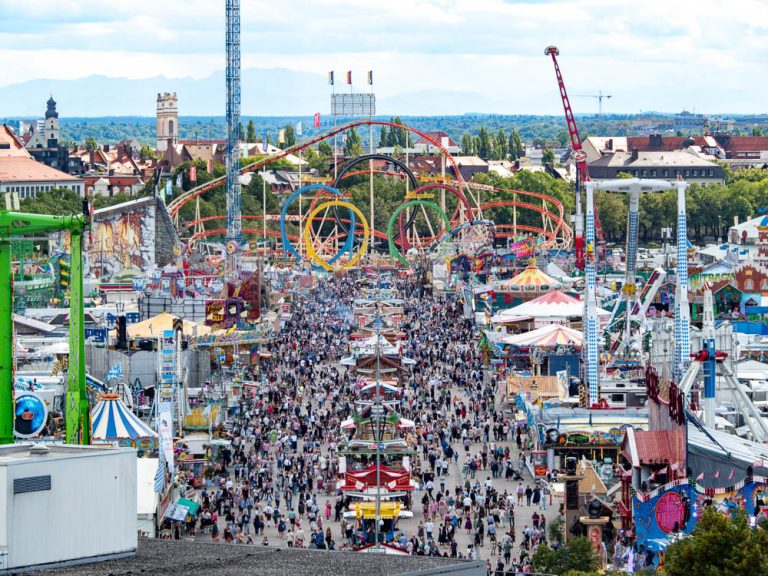 How Much Does Stuff Cost at Oktoberfest? What to Budget for Beer, Food, & Beyond